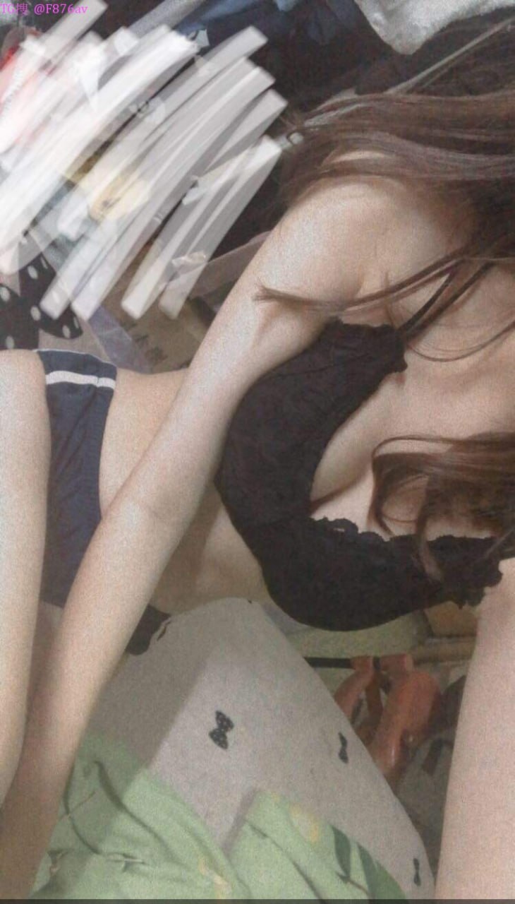 [Uncensored] Cô gái 21 tuổi có chiều cao 168, vòng ngực 85?? Đi phỏng vấn trong ngành công nghiệp phim người lớn ~ Hẹn hò với bốn người bạn trai?? Một chị gái xinh đẹp có kinh nghiệm tình dục phong phú ~ Hãy để người phụ trách thử trước! !