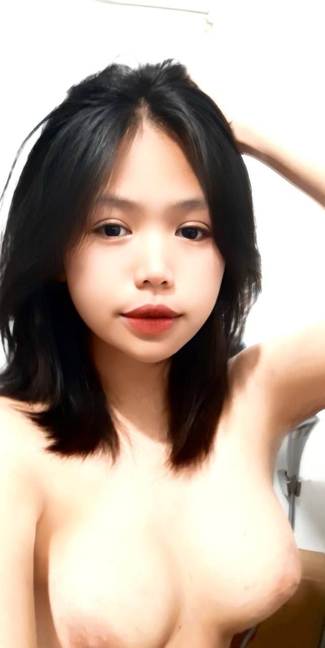 Tên tù vượt ngục và bà xã trẻ vietsub